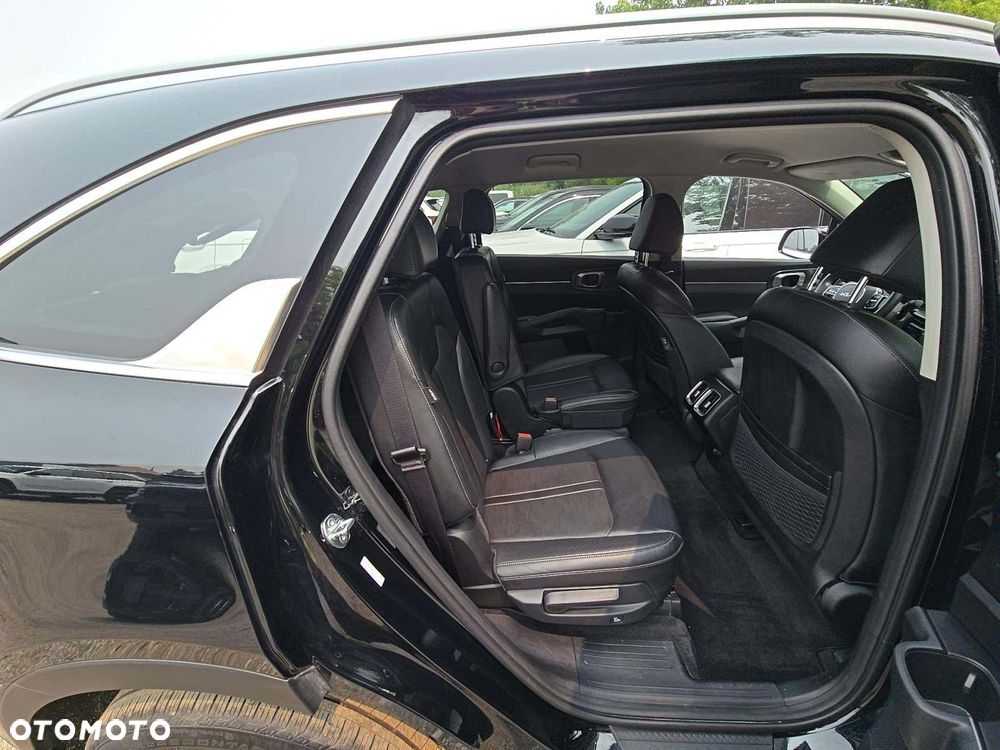 Kia Sorento - 11