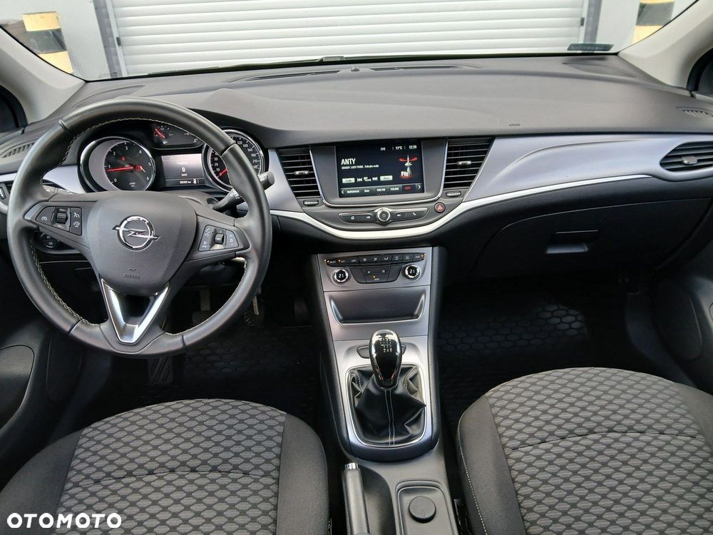 Opel Astra - 22