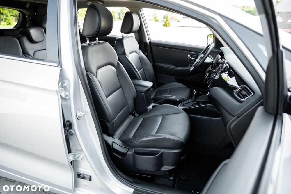 Kia Carens 1.7 CRDi 141 ISG Vision - 23