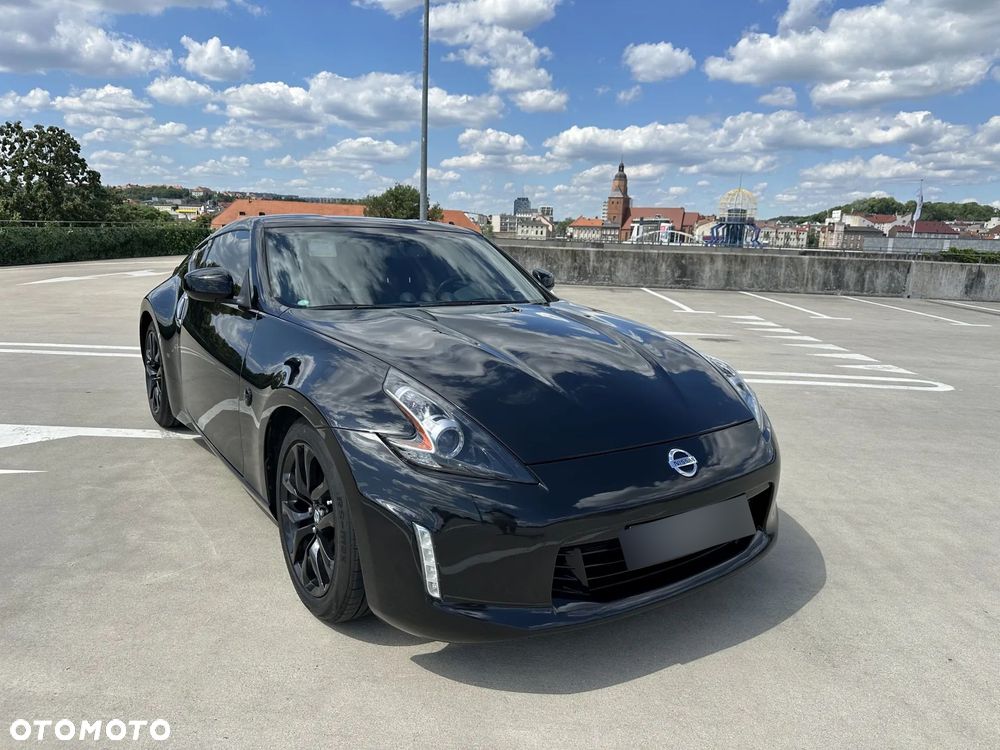 Nissan 370 Z Black Edition - 10