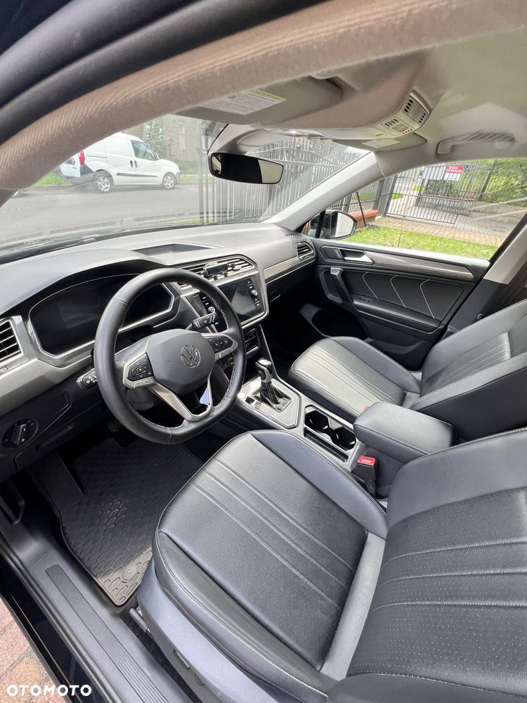 Volkswagen Tiguan - 16
