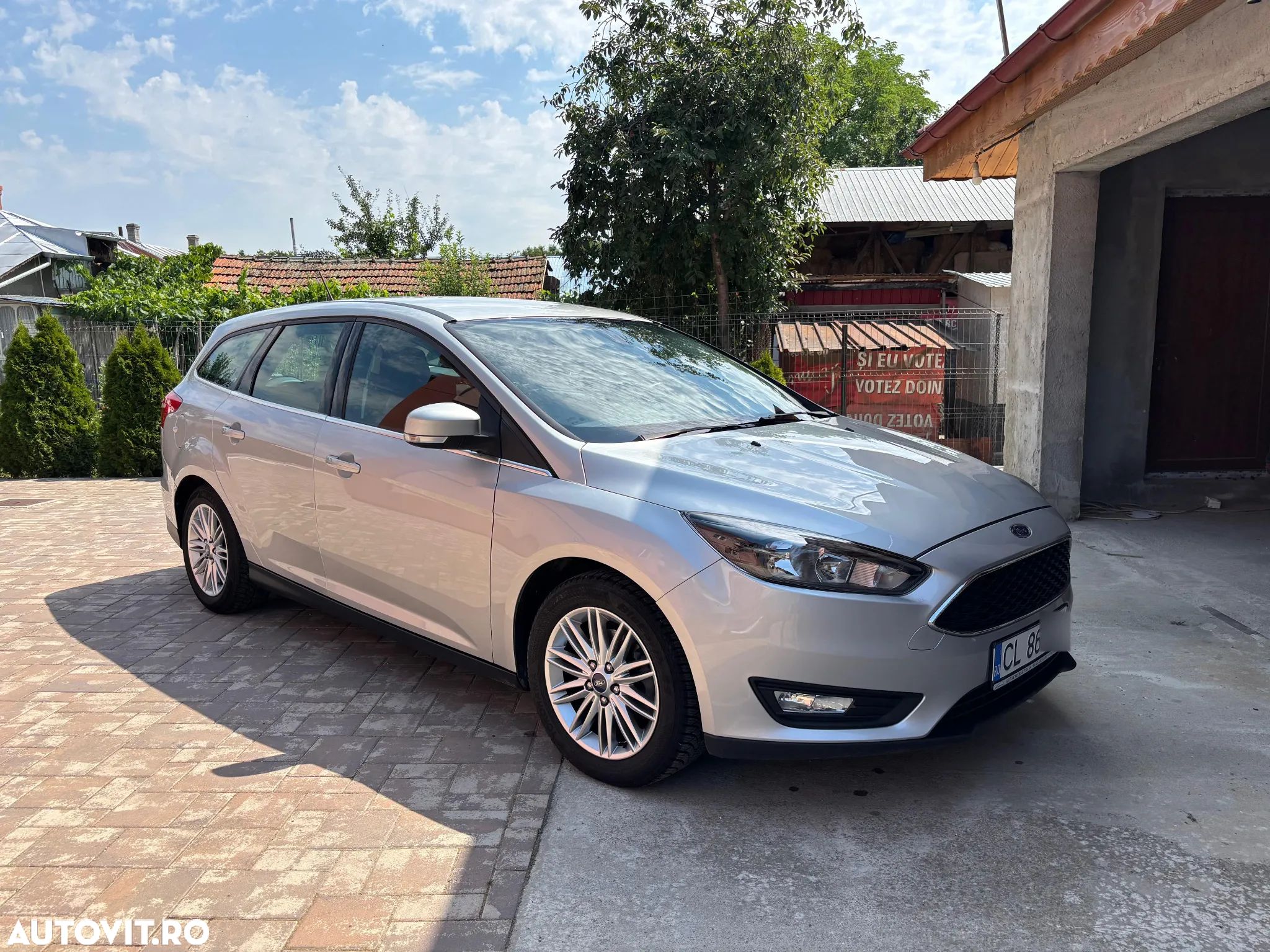Ford Focus 1.0 EcoBoost Active - 1