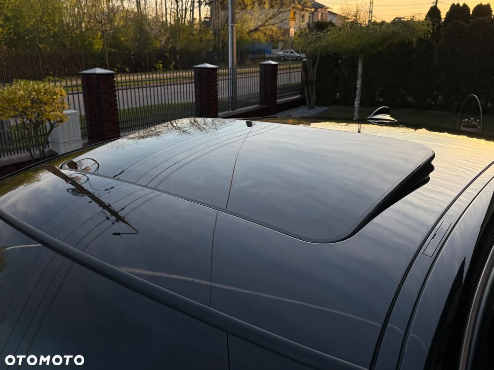 BMW Seria 3 320d xDrive DPF - 33