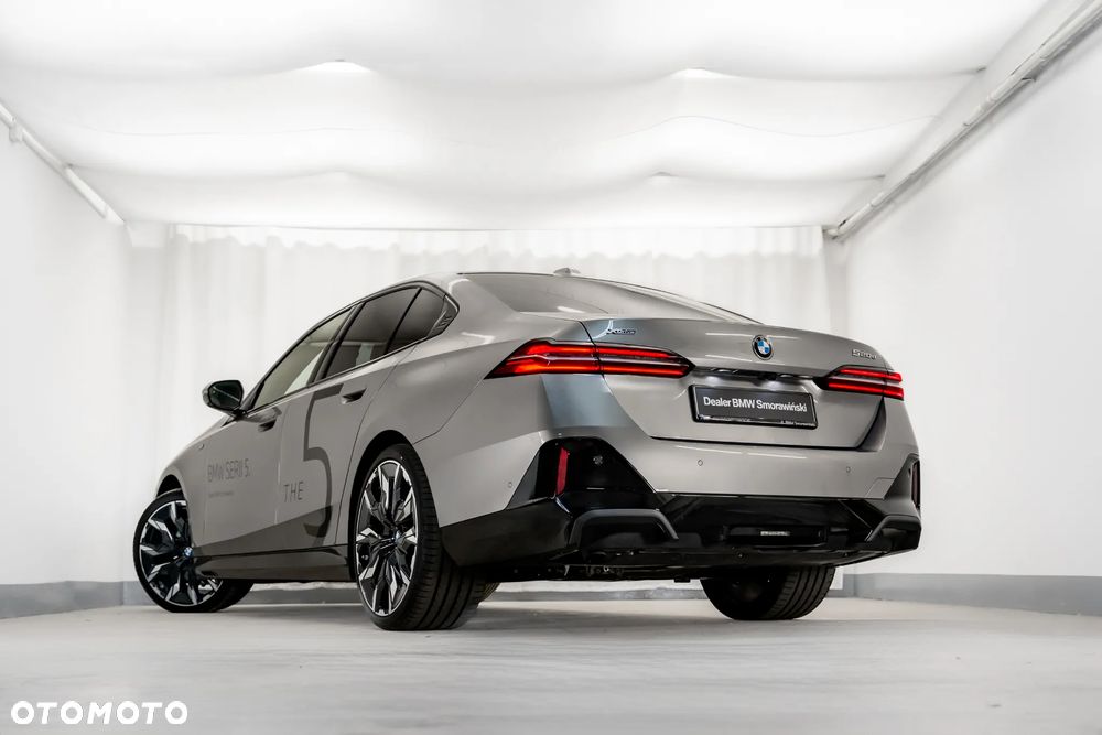 BMW Seria 5 - 17