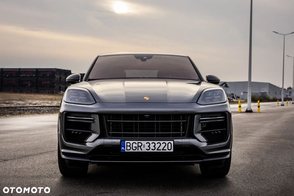 Porsche Cayenne Turbo GT - 4