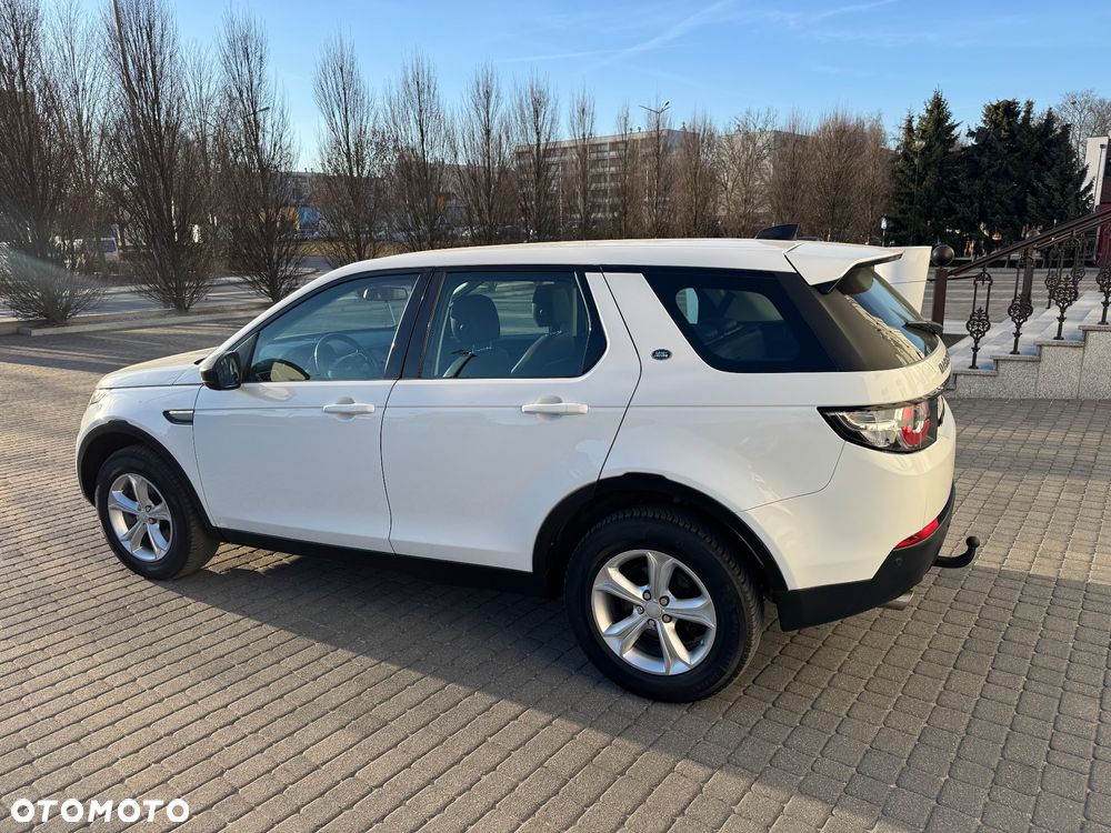 Land Rover Discovery Sport - 11