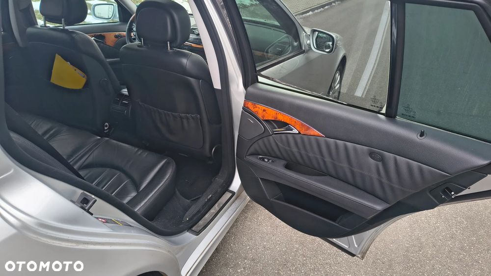 Mercedes-Benz Klasa E - 16