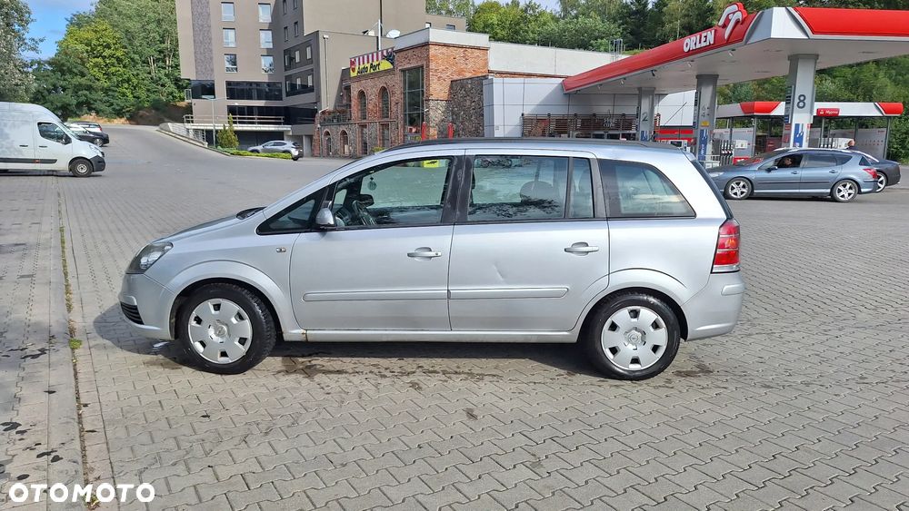Opel Zafira 1.8 Enjoy - 4