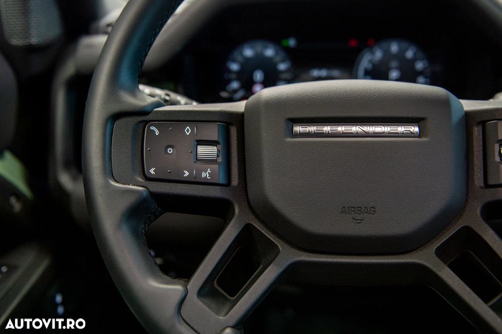 Land Rover Defender 110 2.0 P404 PHEV - 24