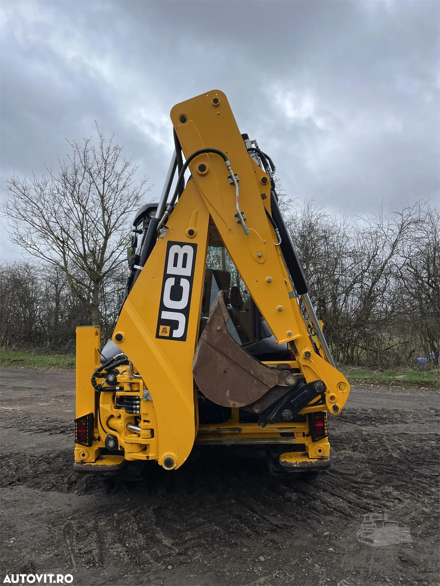 JCB 3CX CONTRACTOR PRO - 4