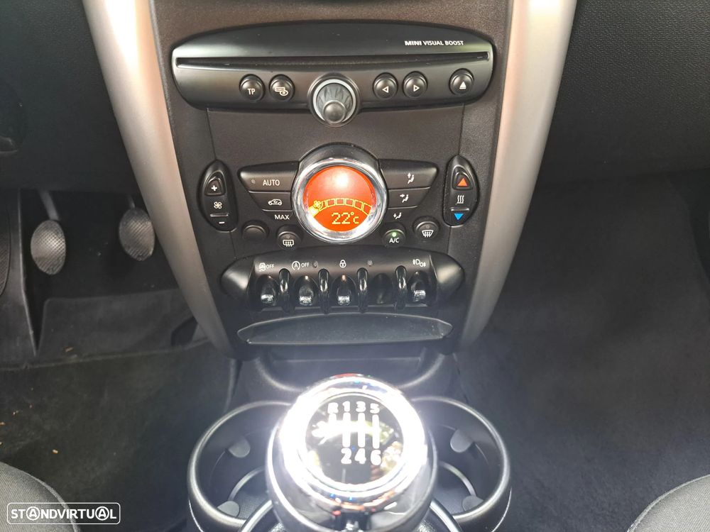 MINI Countryman Cooper D - 26