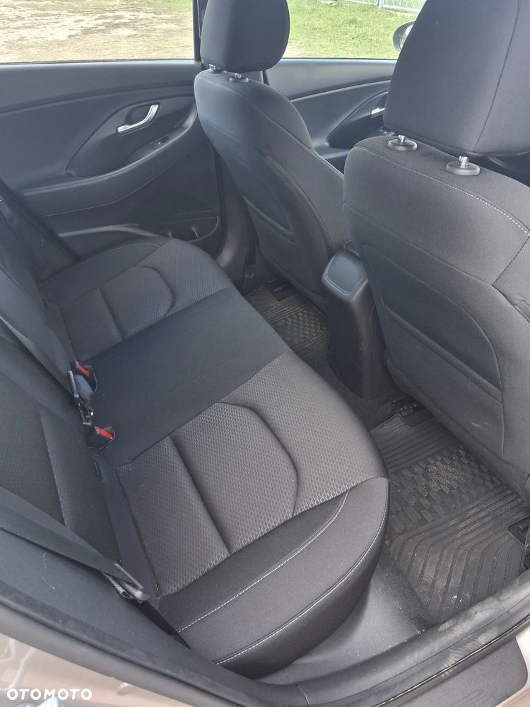 Hyundai i30 1.4 T-GDI Comfort - 16