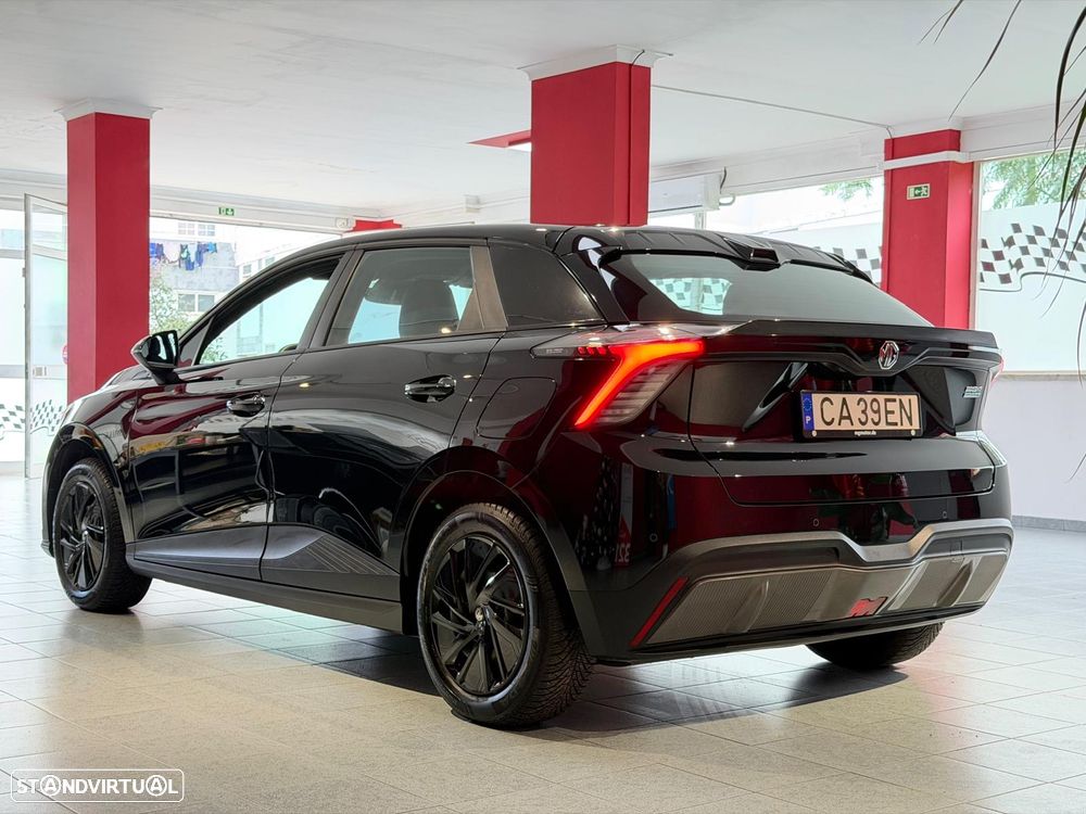 MG MG4 51 kWh Standard - 11