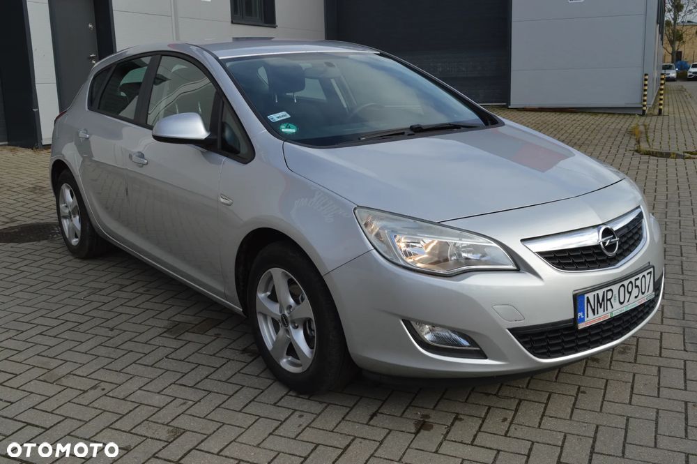 Opel Astra 1.6 - 10