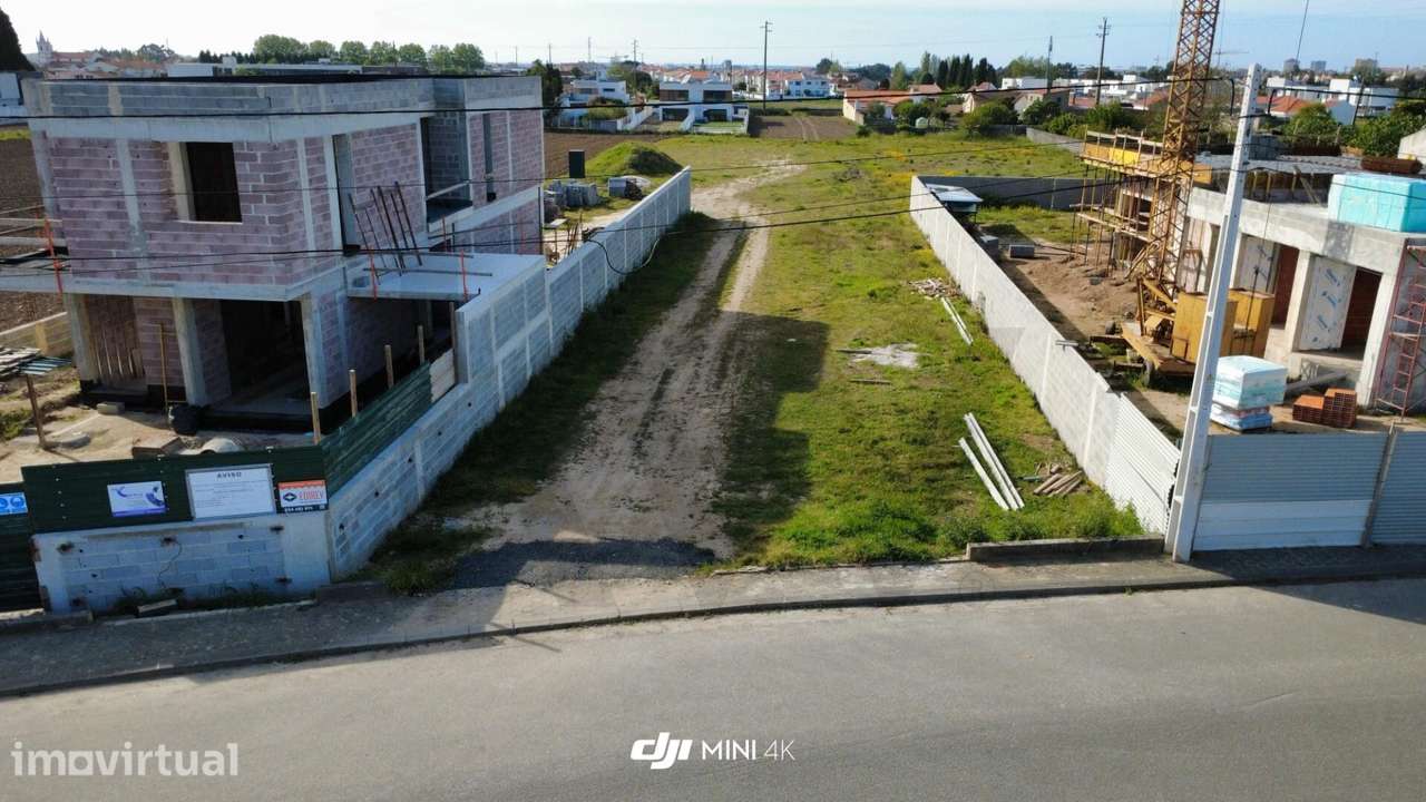 A sua casa de sonho começa aqui: Terreno com Projeto Aprovado às porta - Grande imagem: 5/16