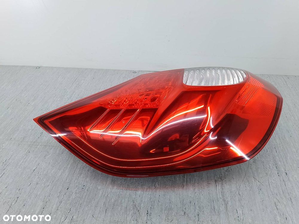 LAMPA TYLNA LEWA RENAULT GRAND SCENIC II 8200474328-B - 8