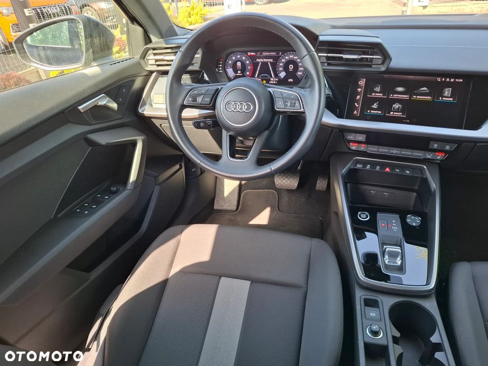 Audi A3 Sportback - 12