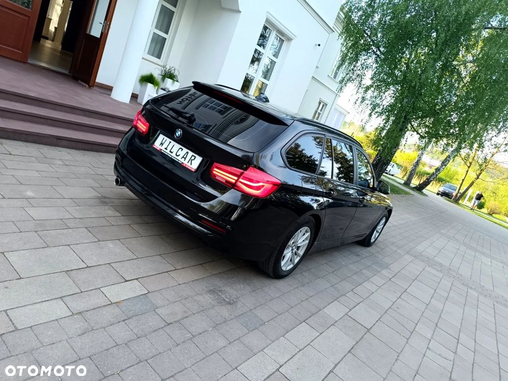 BMW Seria 3 318d DPF Edition Lifestyle - 17