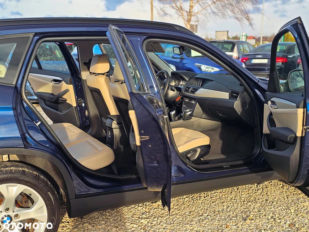 BMW X1 sDrive20i xLine - 13