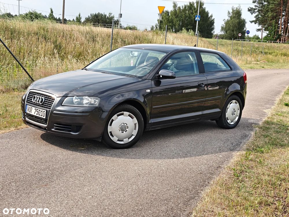 Audi A3 3-drzwiowe 1.6 Ambiente - 1