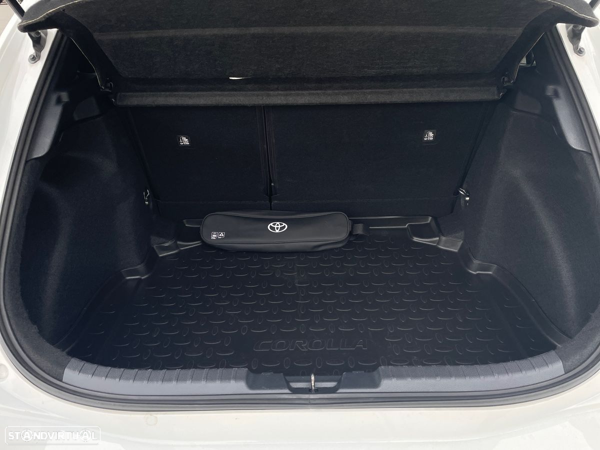 Toyota Corolla 1.8 Hybrid Comfort Plus - 11