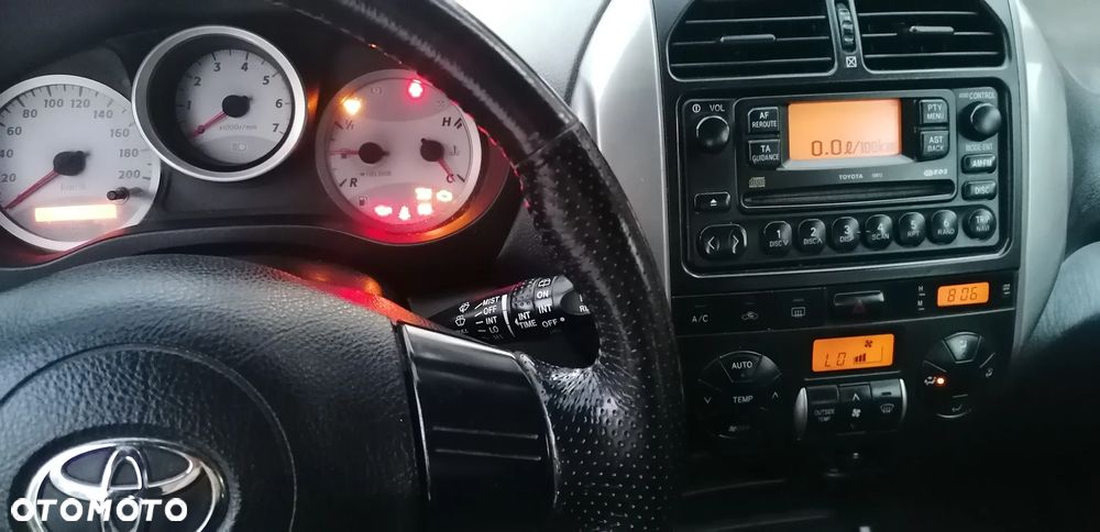 Toyota RAV4 D-4D 4x4 - 8