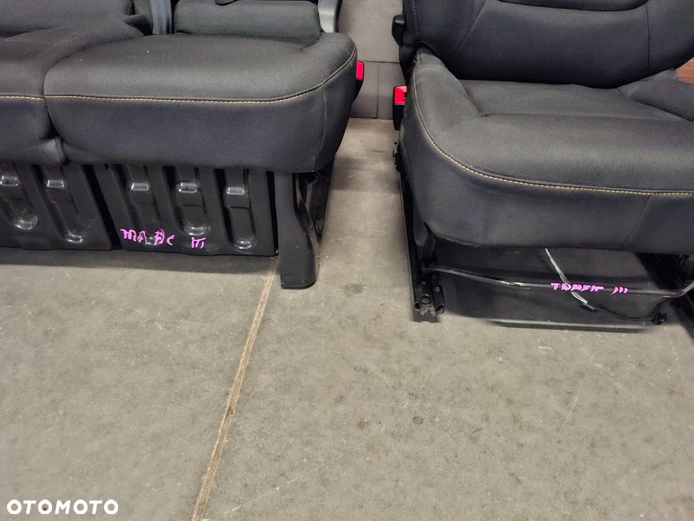 Fotele kanapa Renault Trafic III 2016 rok - 5