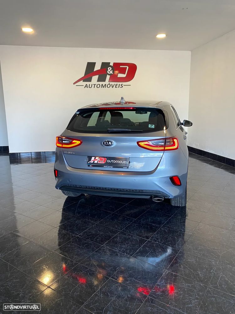 Kia Ceed 1.0 T-GDI 120 OPF Nightline Edition - 16