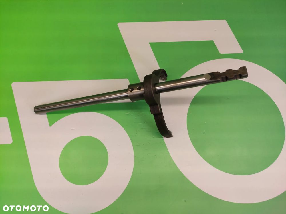 Widełki 3712862M1 Skrzynia Dynashift Wybierak 3714935M1 Massey Ferguson 8250 - 1