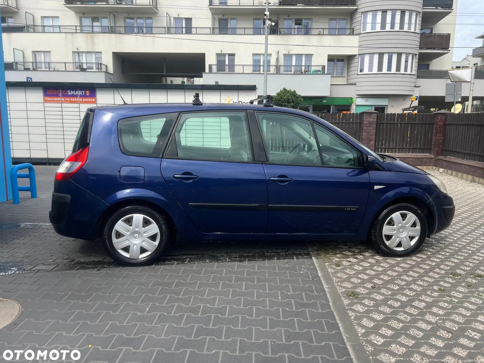 Renault Scenic 1.6 16V 110 Dynamique - 4