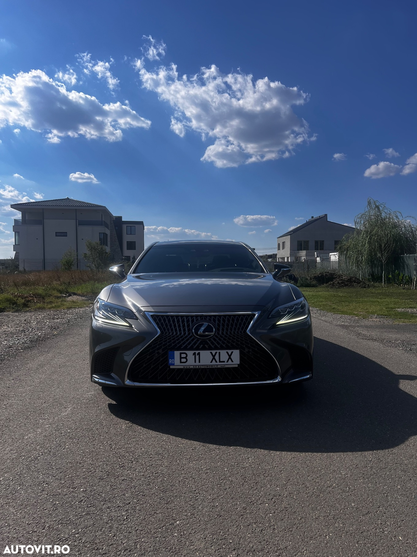 Lexus Seria LS - 2