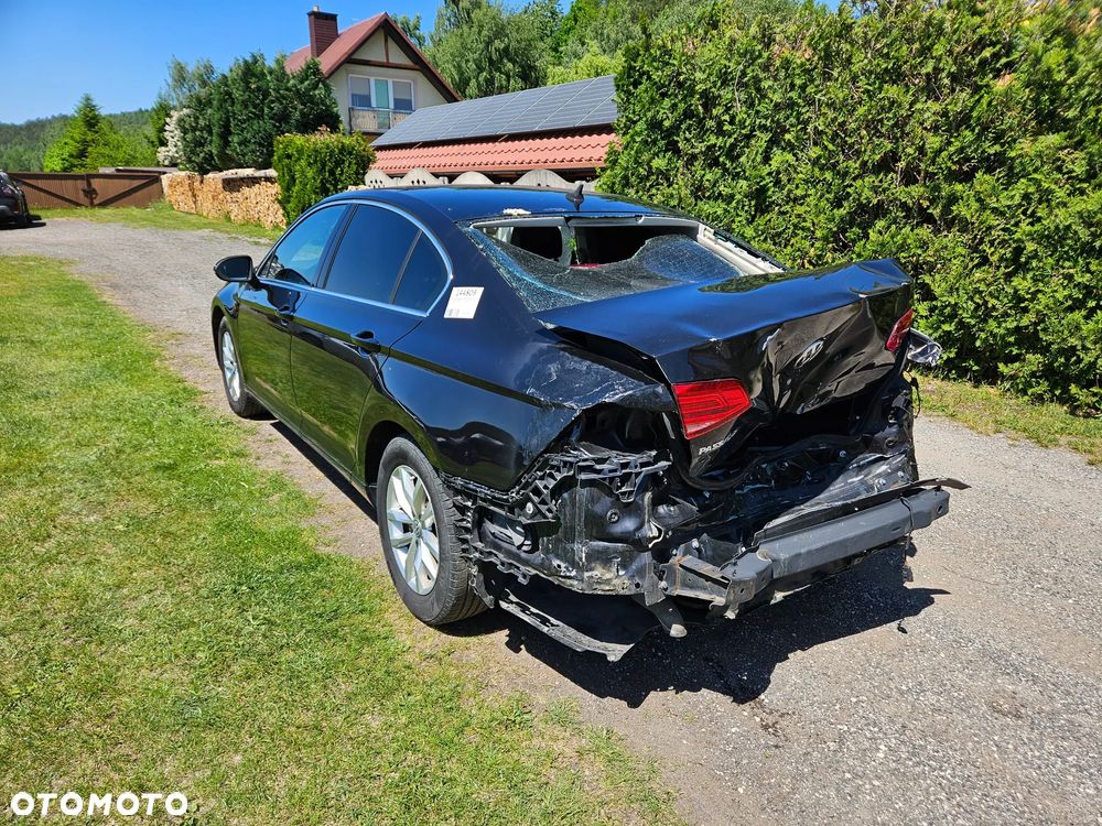 Volkswagen Passat - 3