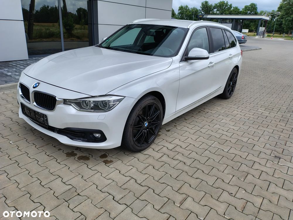 BMW Seria 3 320d Edition Luxury Line Purity - 1