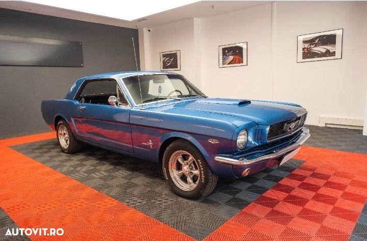 Ford Mustang - 2