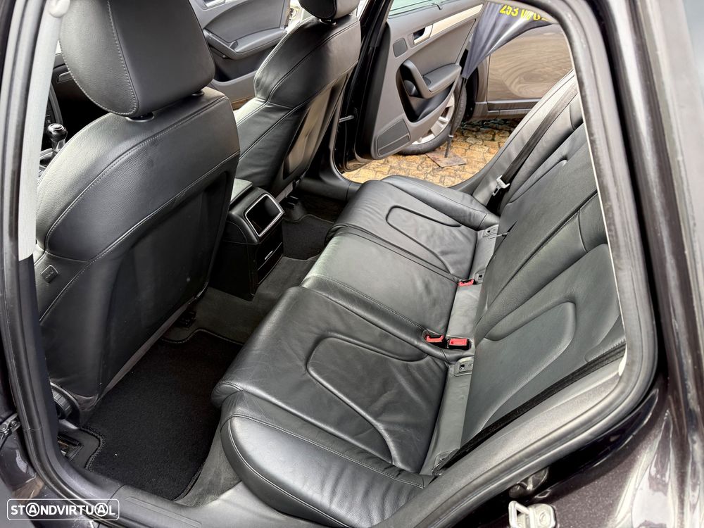 Audi A4 Avant 2.0 TDi S-line - 48