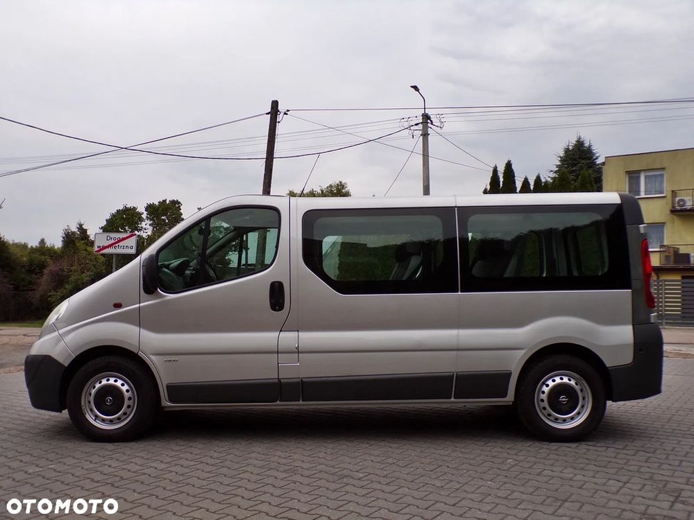 Opel Vivaro 2012 photo 5