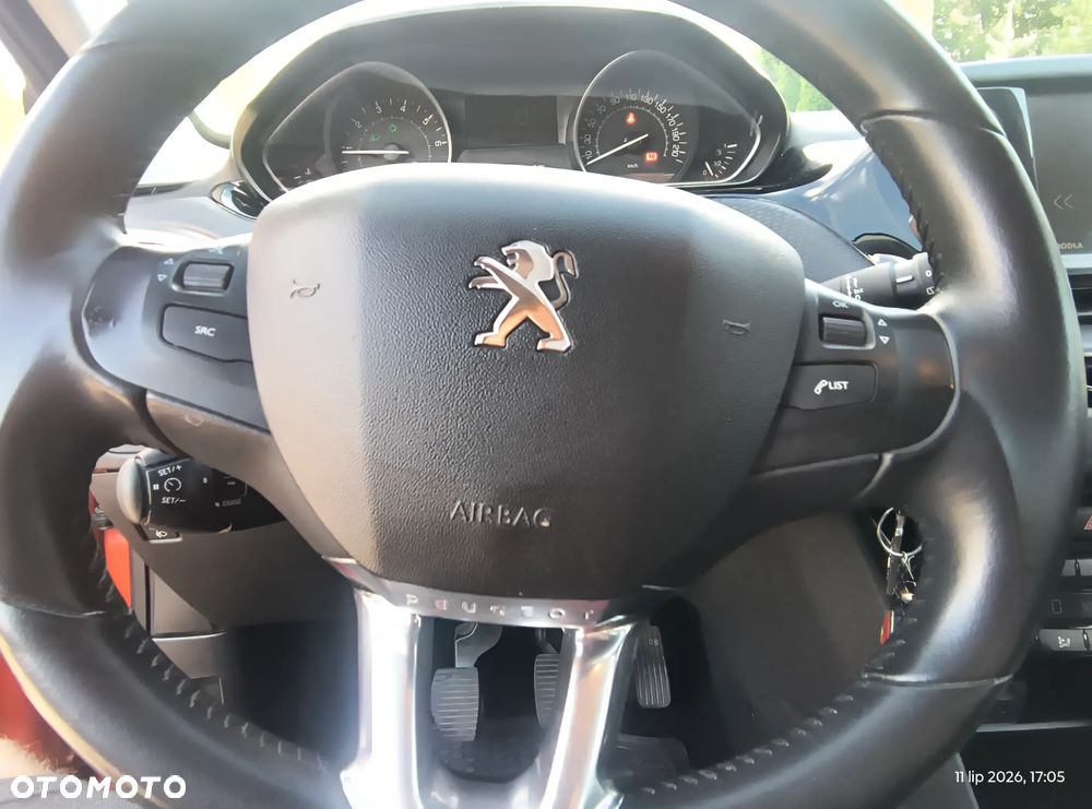 Peugeot 208 1.2 PureTech Style - 6