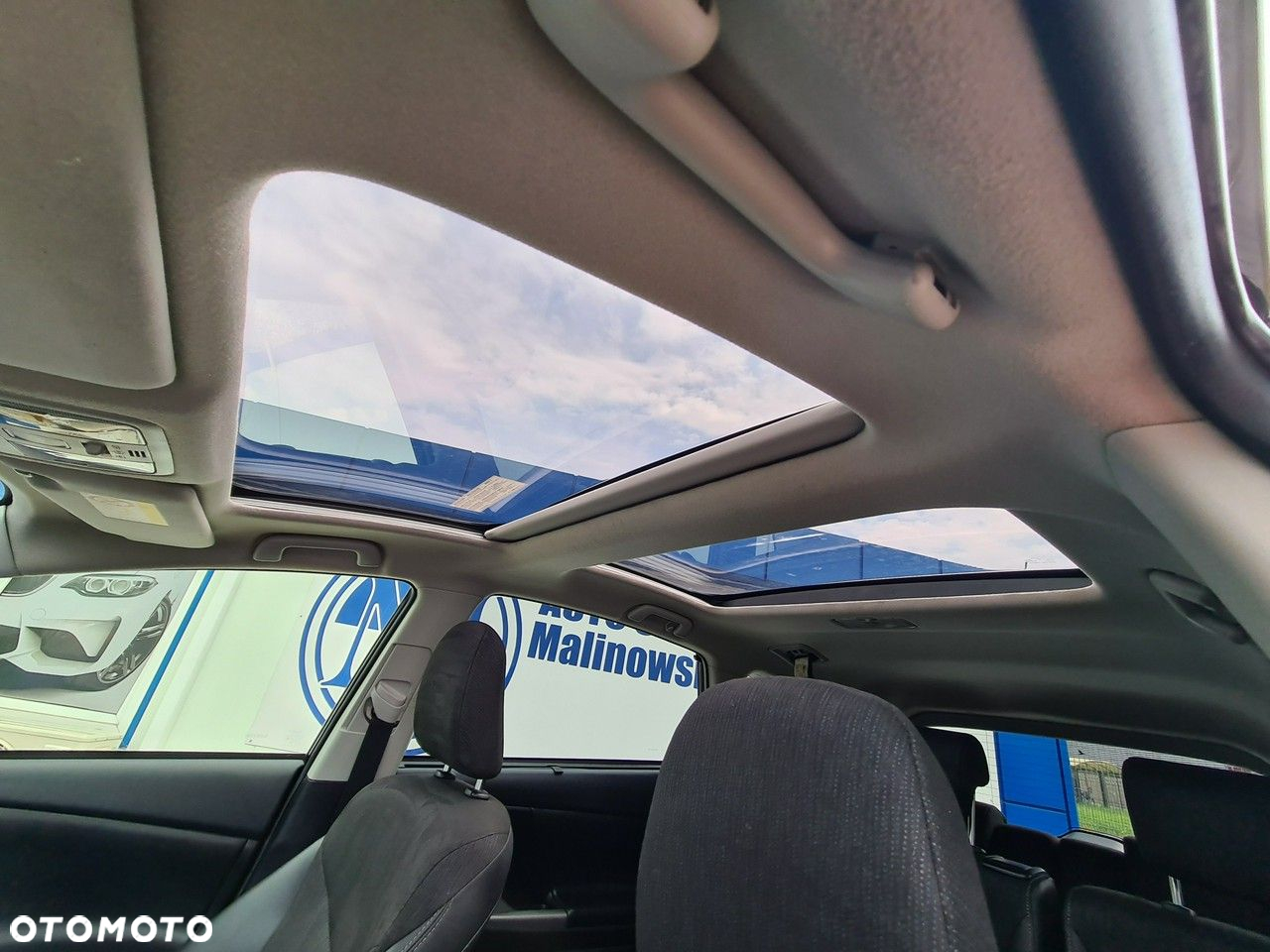 Toyota Prius+ Hybrid 135 Prestige - 34