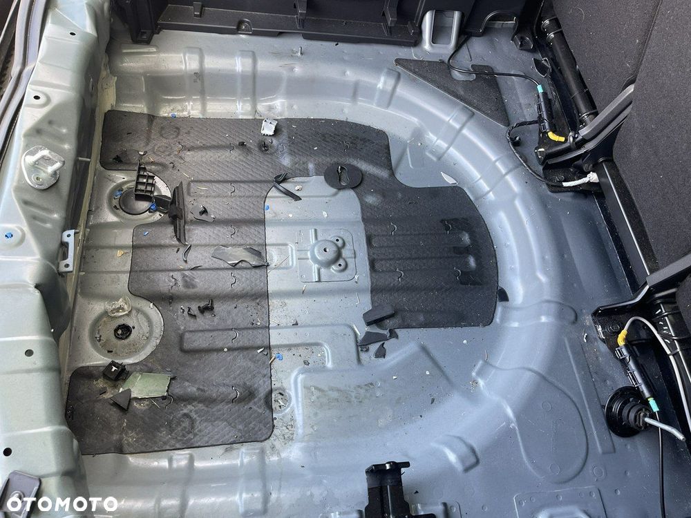 Kia Sportage 1.6 T-GDI Business Line 2WD - 4