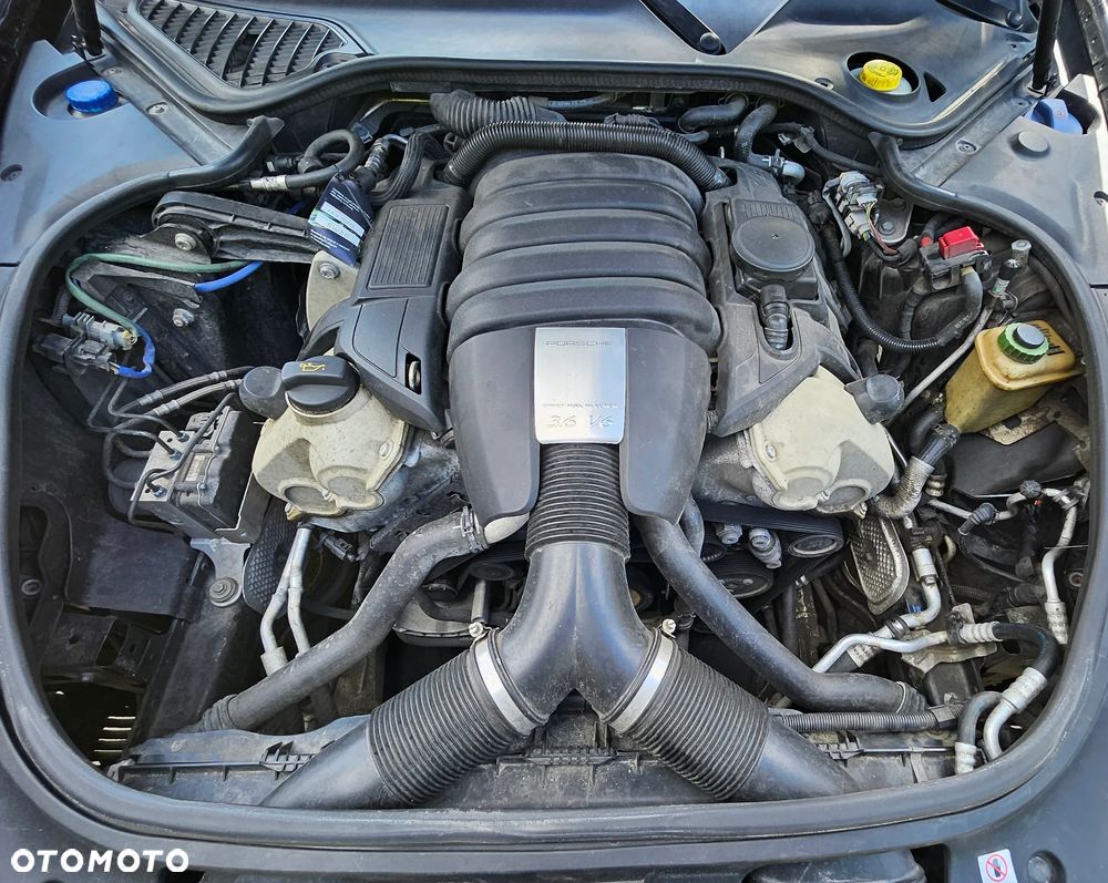 Porsche Panamera PDK - 16