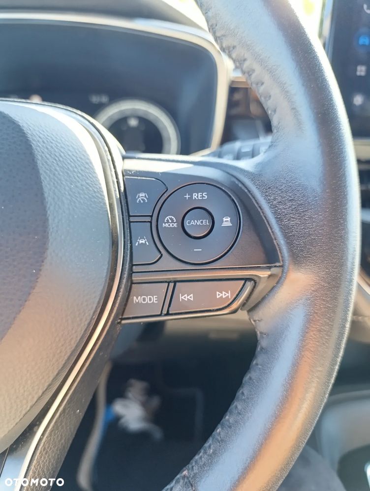 Toyota Corolla 1.8 Hybrid Comfort - 22