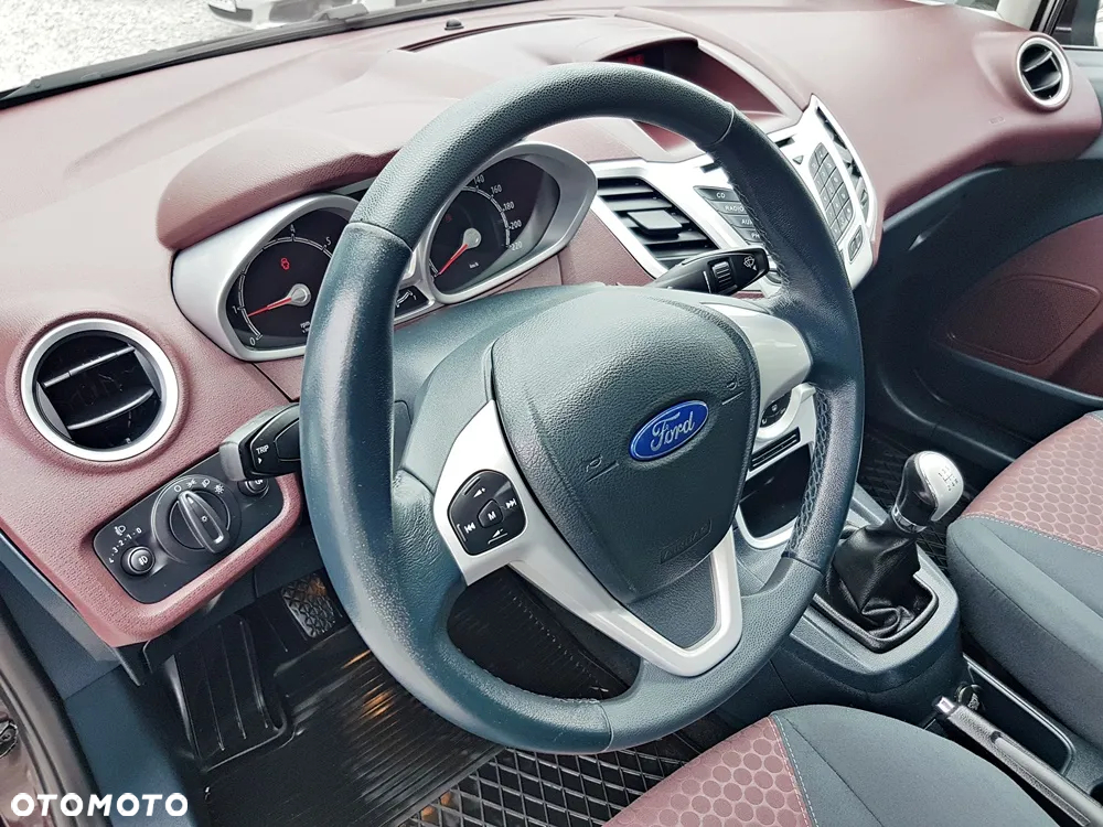 Ford Fiesta 1.25 Ambiente - 13