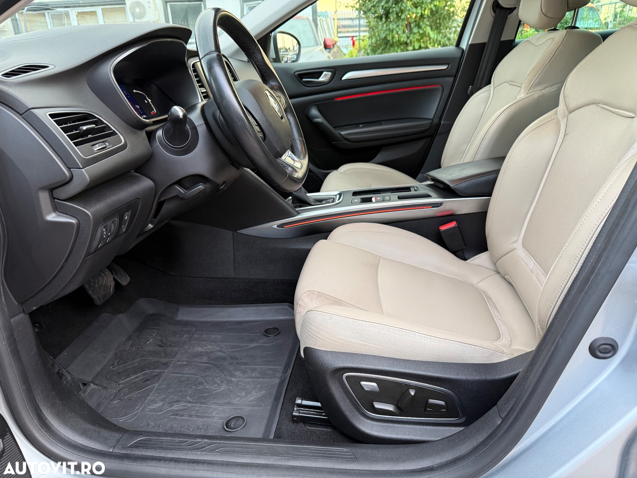 Renault Megane Blue dCi 116 EDC Intens - 15