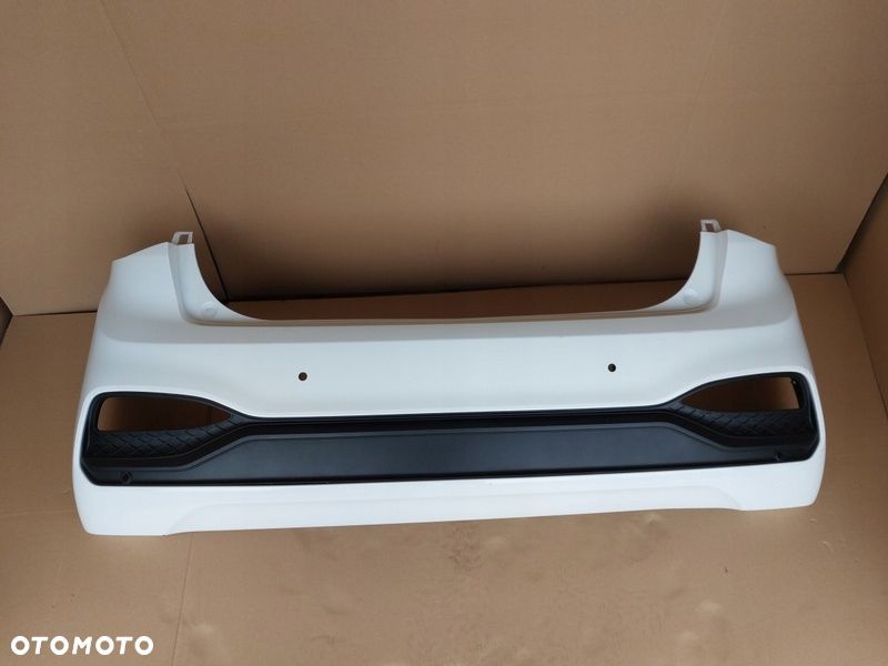 ZDERZAK TYŁ TYLNY HYUNDAI i20 18- CZUJNIKI ŁADNY - 1