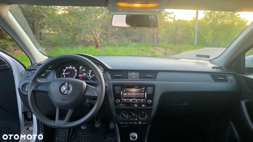 Skoda RAPID 1.0 TSI Active - 12