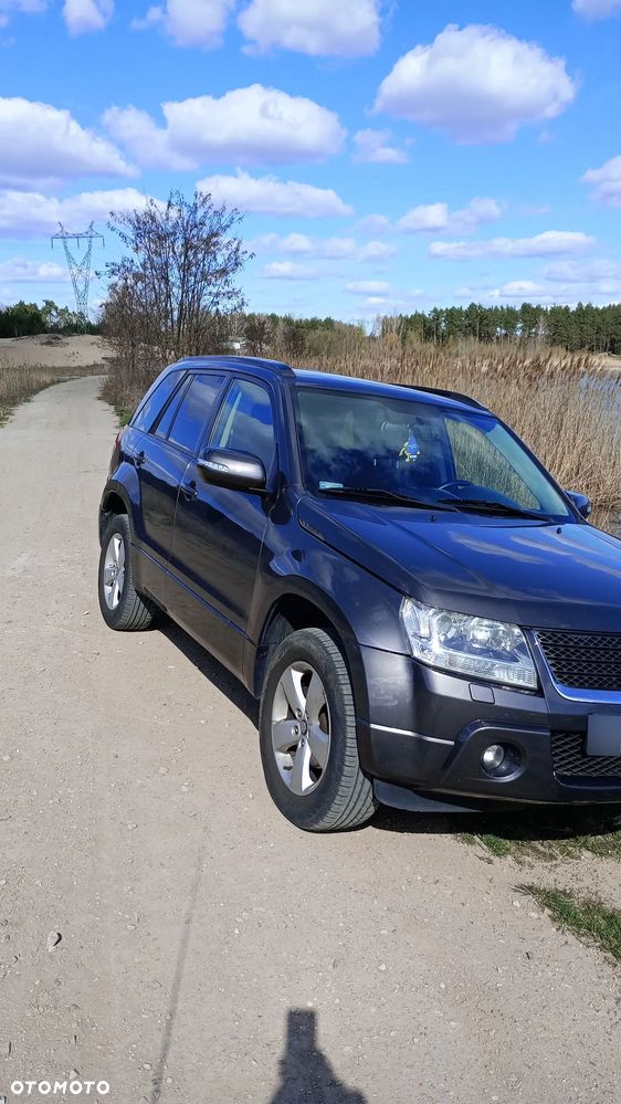 Suzuki Grand Vitara 2.4 De Luxe EU5 - 22