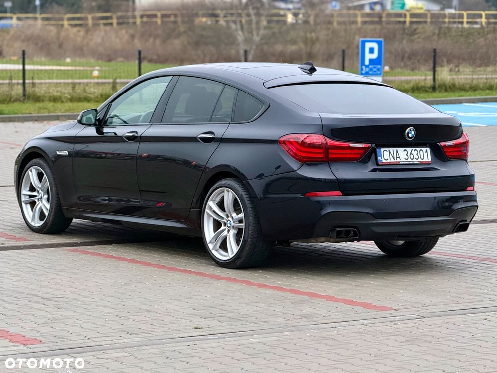 BMW Seria 5 550i Sport-Aut Modern Line - 16