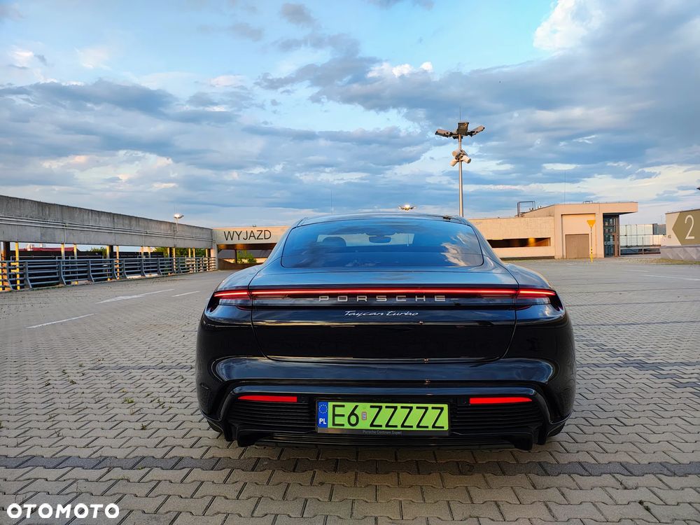 Porsche Taycan Turbo - 5
