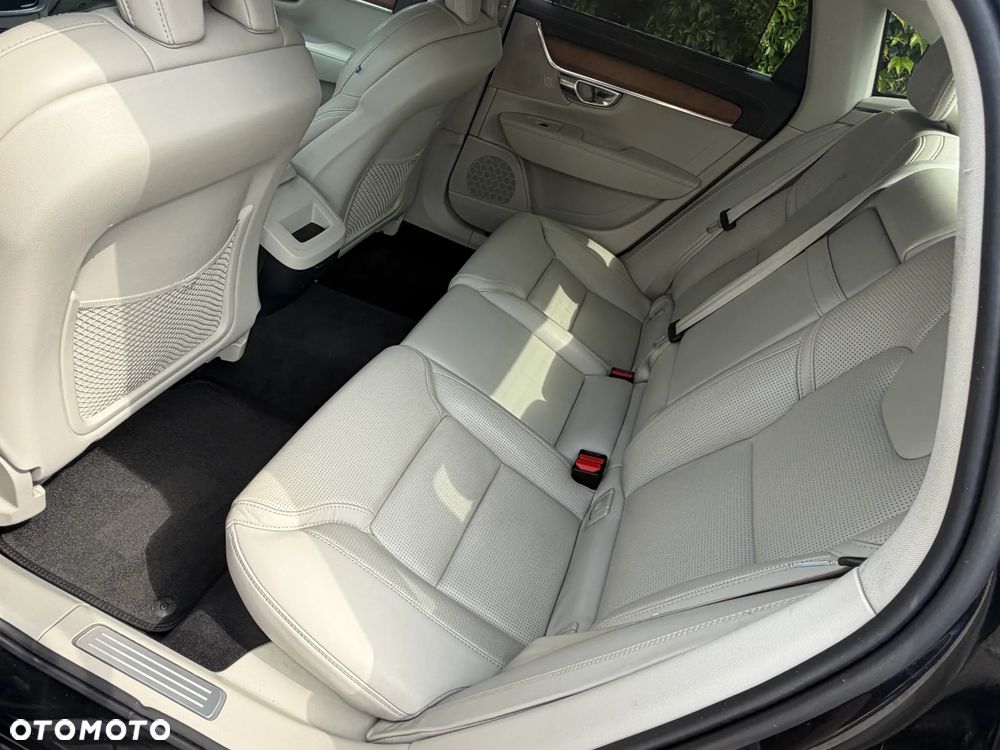 Volvo S90 D5 SCR AWD Inscription - 32