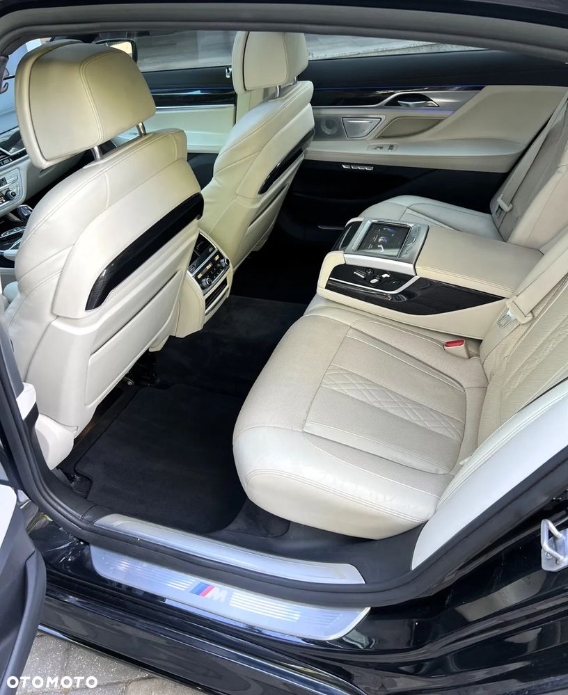 BMW Seria 7 750Li xDrive Edition Exclusive - 19